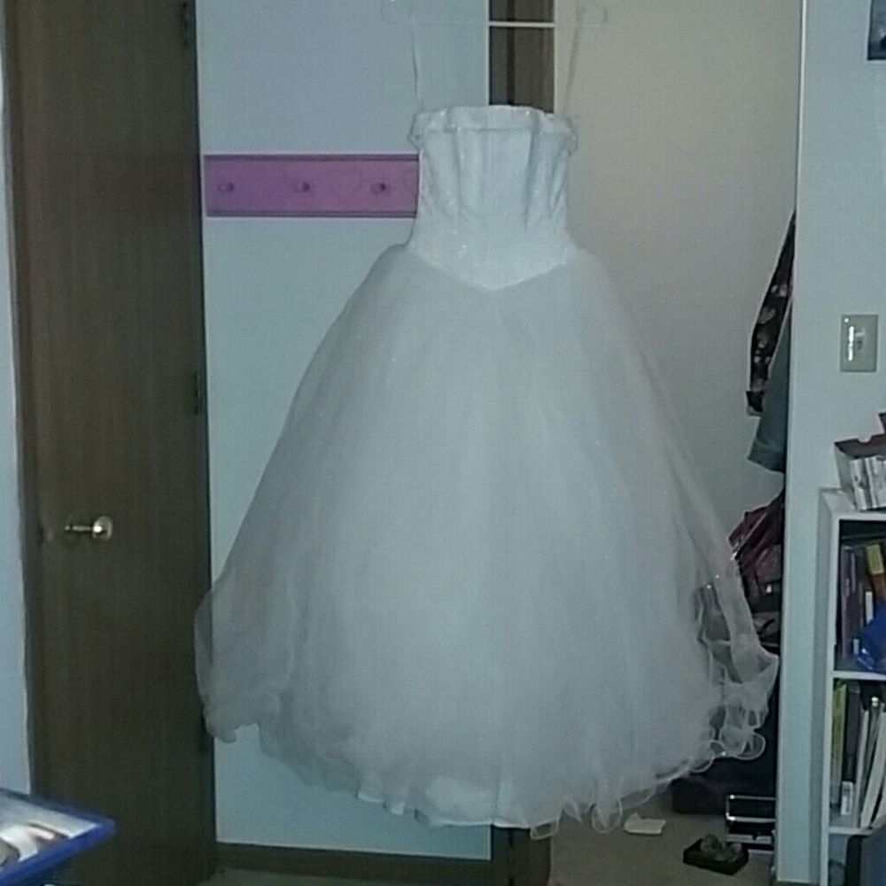 David's Bridal Elegant White Strapless Gown
